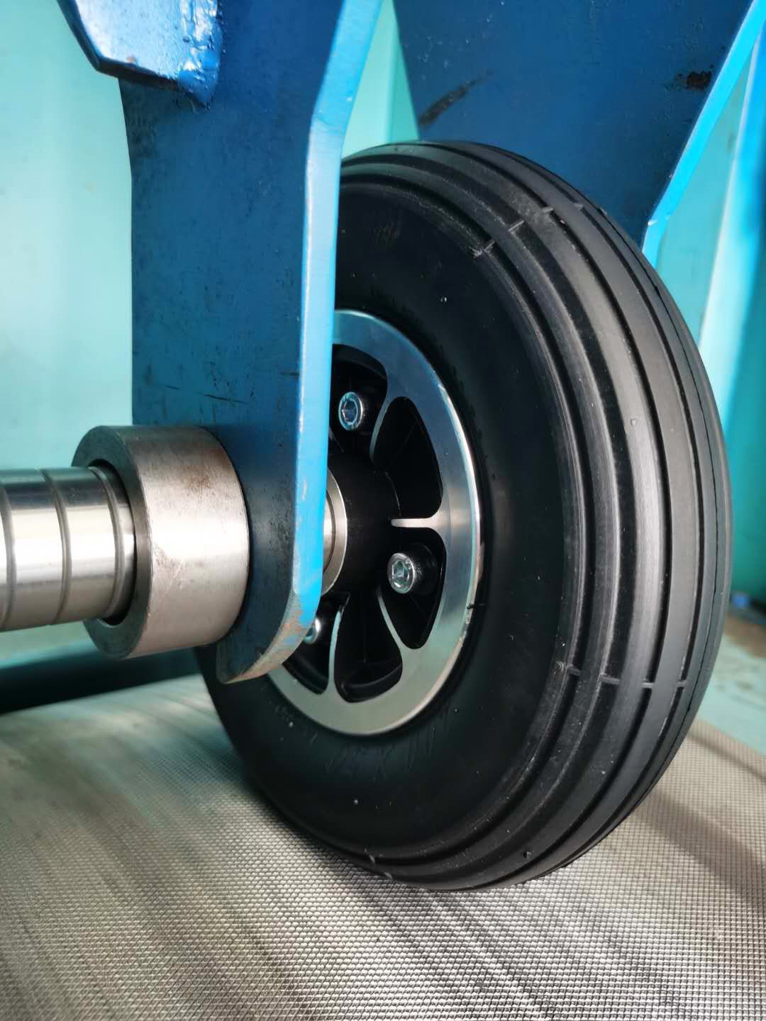 solid tire solid tire